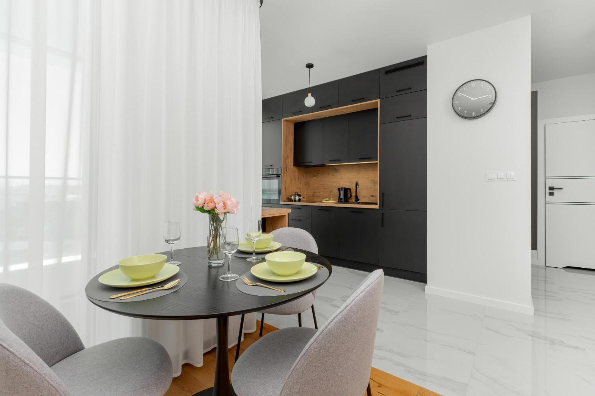 Apartment Na 15 Pietrze Z Widokiem Na Zatoke W Gdyni I Parkingiem By Renters Gdynia